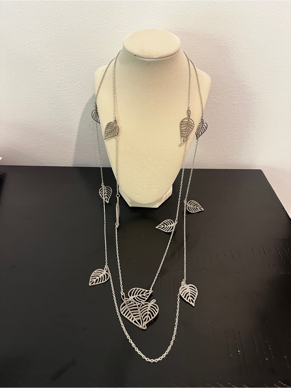 Layered Silver Leaf Pendant Necklace - Elegant Women’s Jewelry